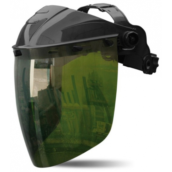 Visor fabricado en policarbonato de 2,25 mm de espesor, de alta resistencia mecánica y química